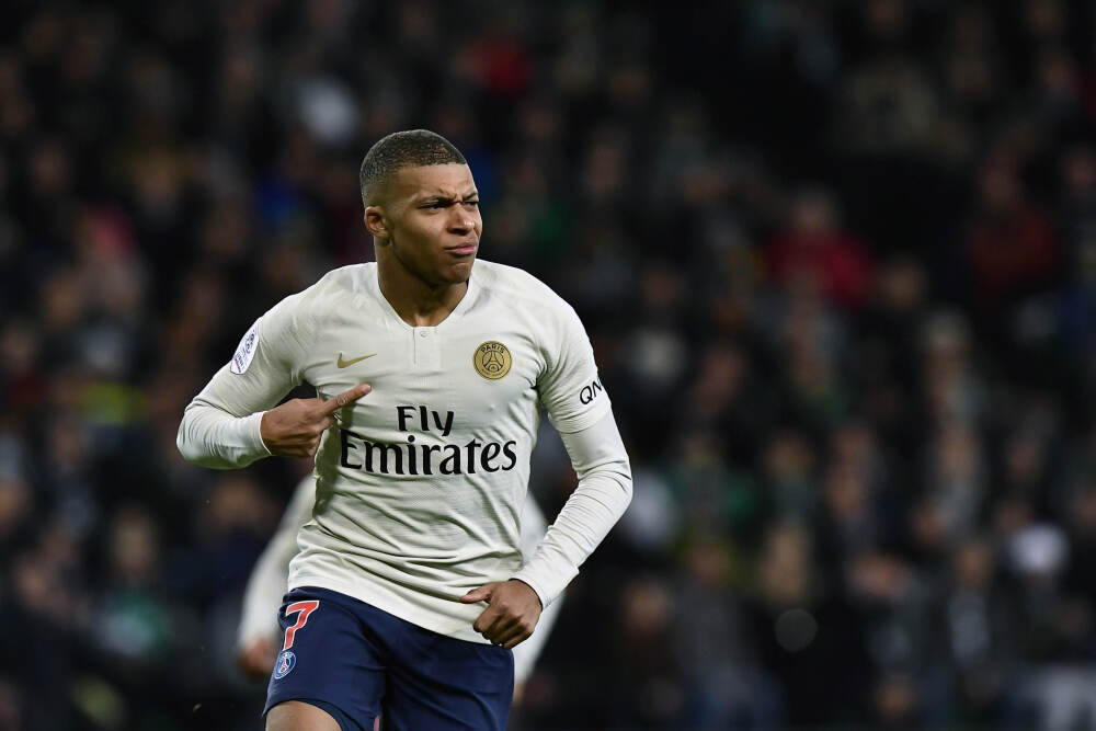 千亿快件穿梭忙 民生福祉节节长